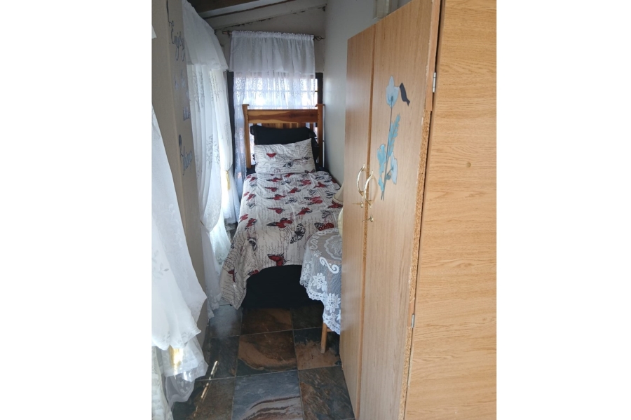 4 Bedroom Property for Sale in Hillcrest Western Cape